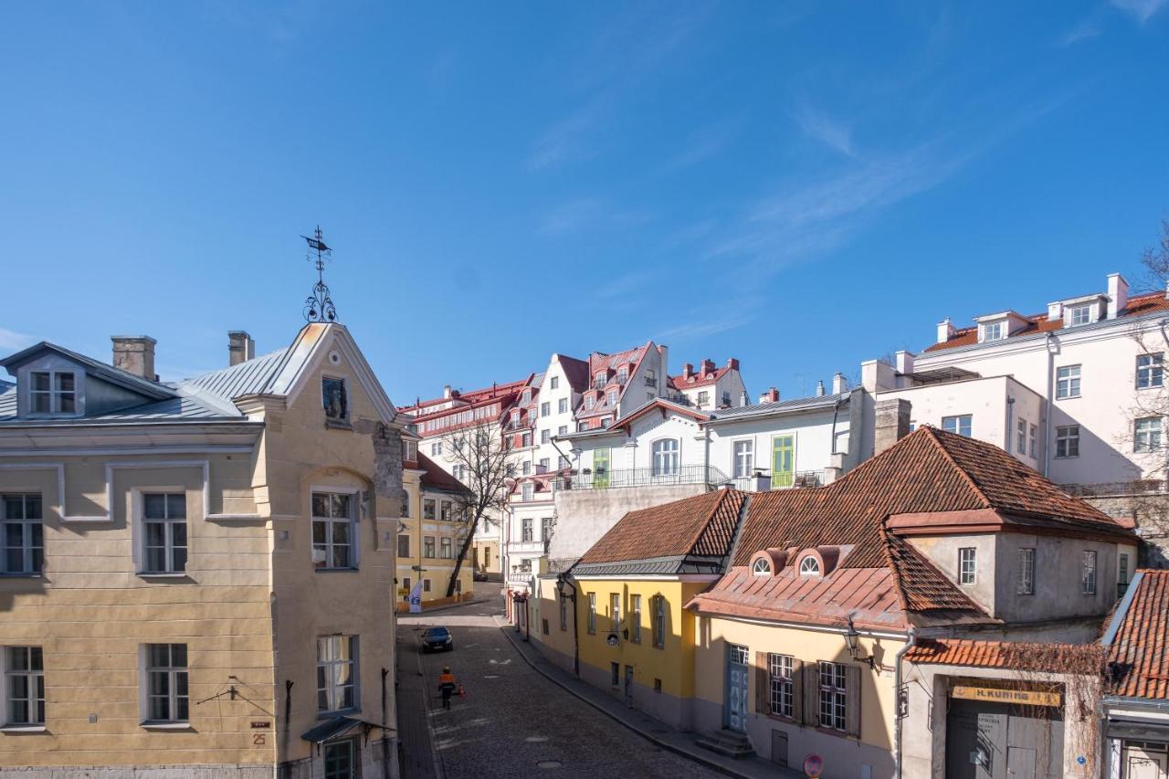 Old Town Studio Apartment - Uus Street 24 タリン エクステリア 写真
