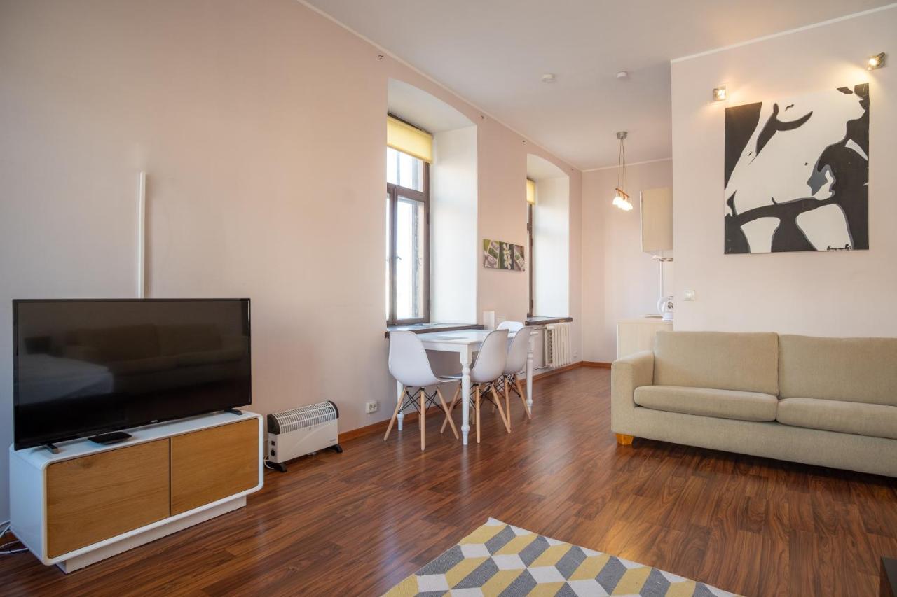 Old Town Studio Apartment - Uus Street 24 タリン エクステリア 写真