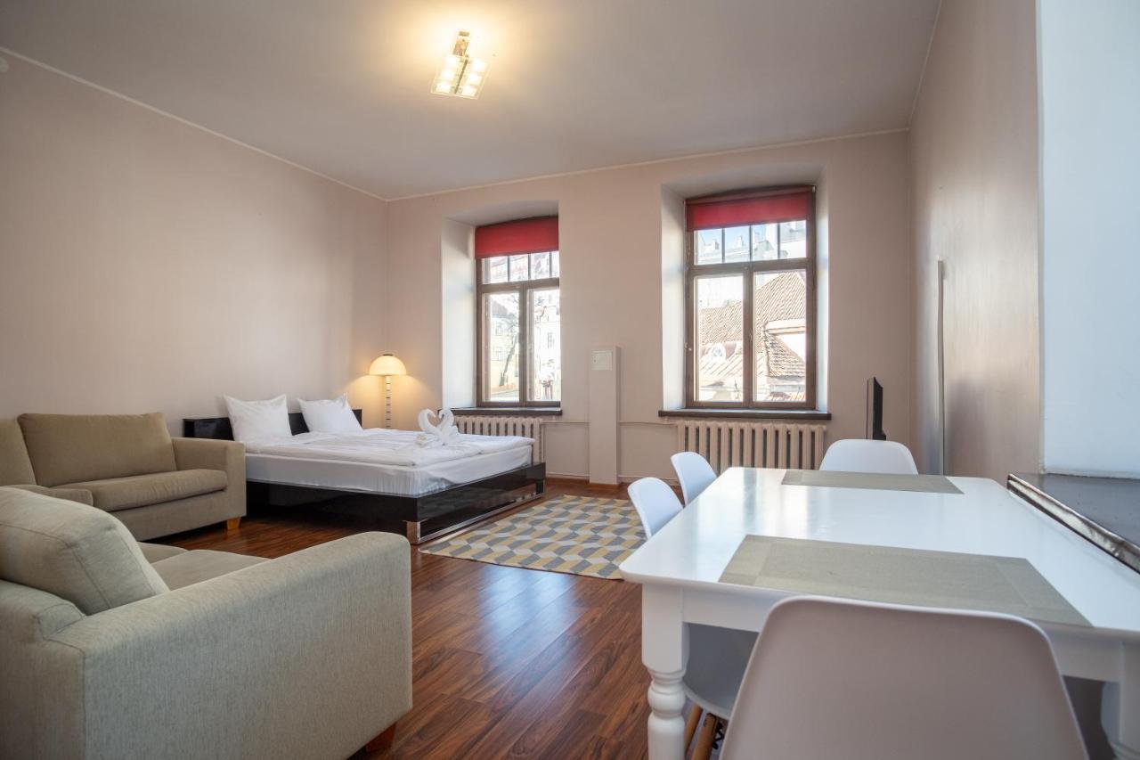 Old Town Studio Apartment - Uus Street 24 タリン エクステリア 写真