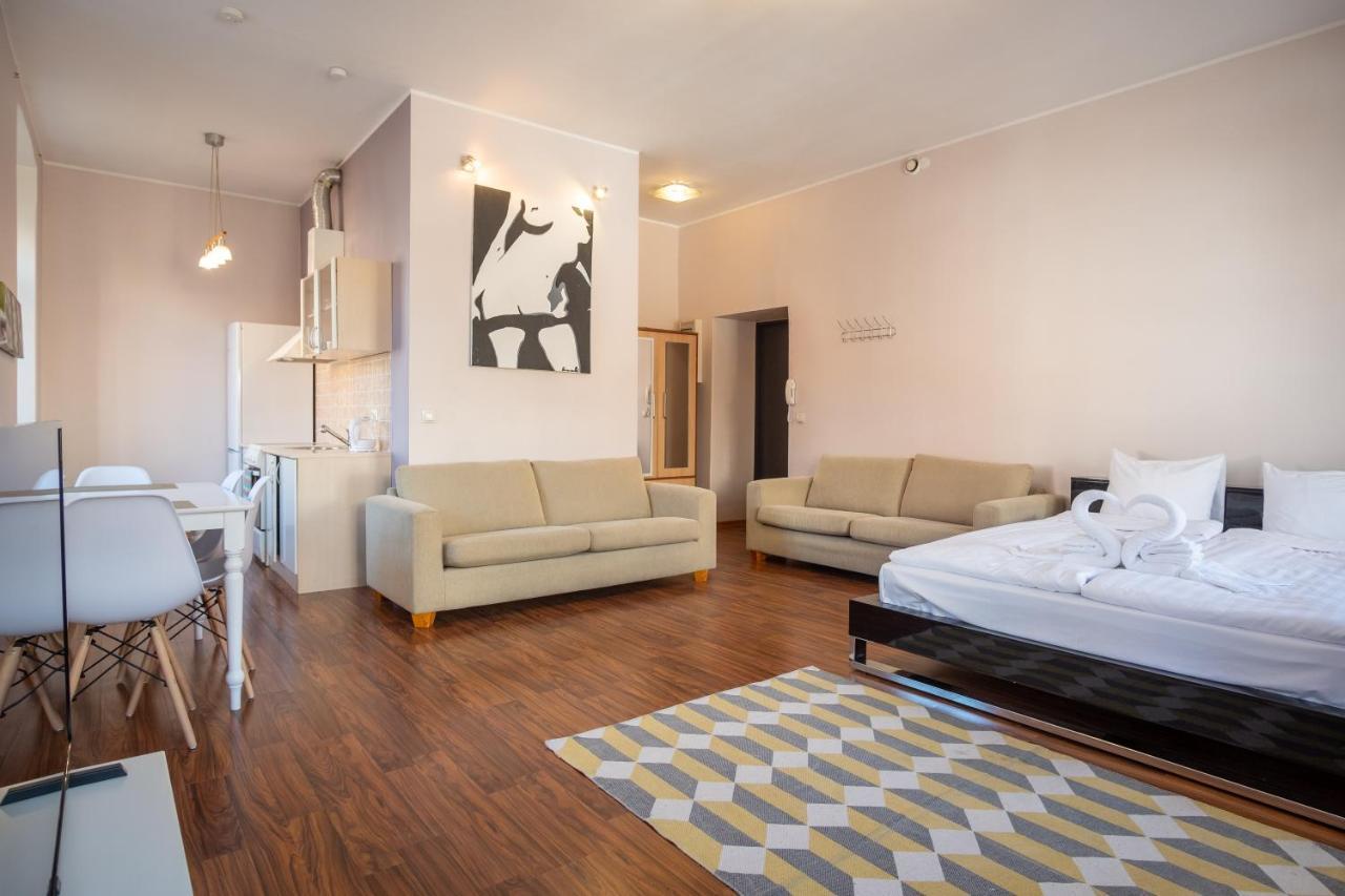 Old Town Studio Apartment - Uus Street 24 タリン エクステリア 写真